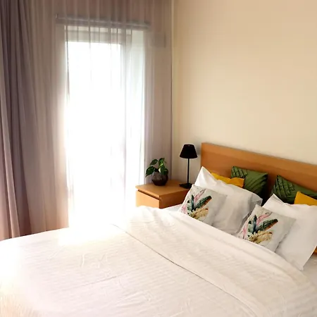 Apartment Lille With A Sunny Balcony Parnu